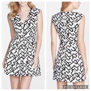 NWT [French Connection] Downtown Grid Fit & Flare